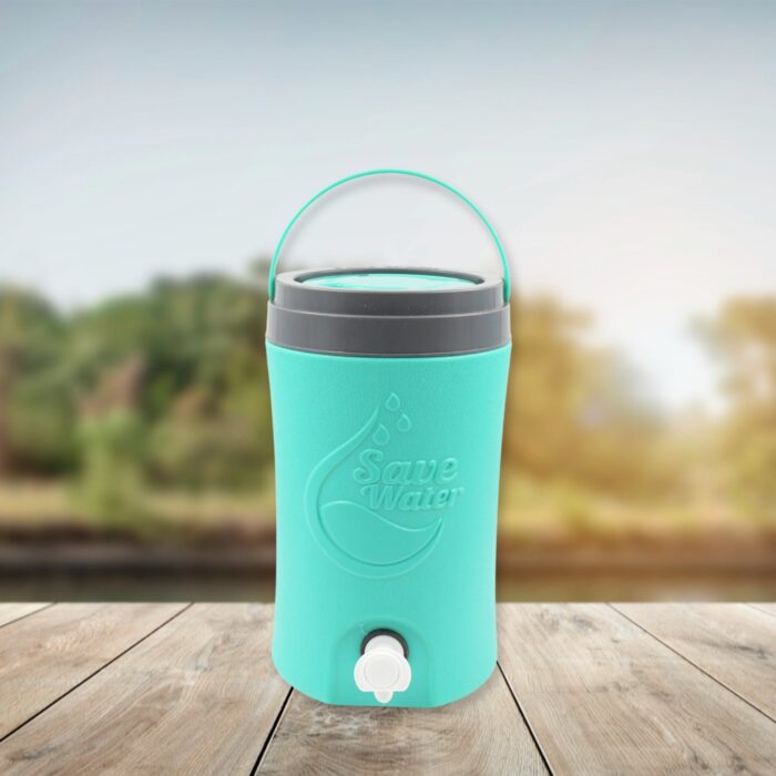 Multicolored 5L Water Rover Jug: Insulated Plastic Jug with Sturdy Handle - Image 3