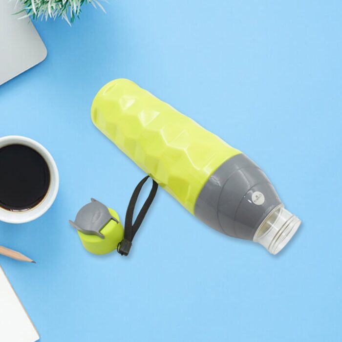 Insulated Sports Water Bottle with Dori (1.8L): Leakproof & BPA-Free (Mix Color) - Image 3