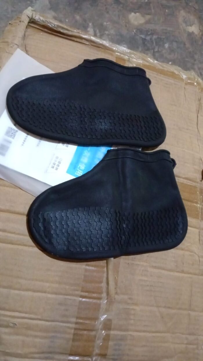 Non-Slip Silicone Rain Reusable Anti skid Waterproof Fordable Boot Shoe Cover (Small Size/ 1 Pair) - Image 7