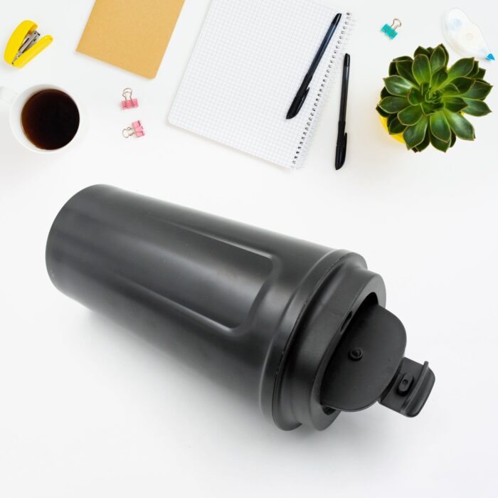Stainless Steel & Plastic Travel Mug: Vacuum Insulated, Leak Proof Lid (1 Pc) - Image 5