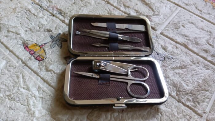 Nail Clipper Kit Fingernail Clipper, Manicure Set, Stainless Steel Nail Cutter Set ,Manicure Tool, Nail Clippers Care Tools with Lightweight and Beautiful Travel Case (6 Pc Set) - Image 8