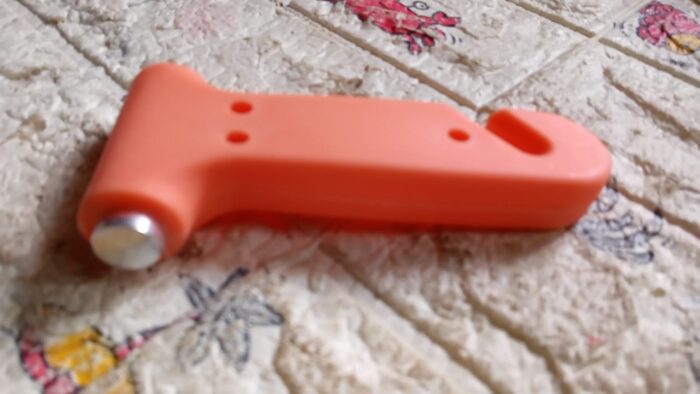Car Safety Hammer,Emergency and Rescue Tool,Car Window Breaker and Seatbelt Cutter,Safety Hammer Emergency Rescue Tool,Car Window Breaking Seat Belt Cutter (1 Pc) - Image 8