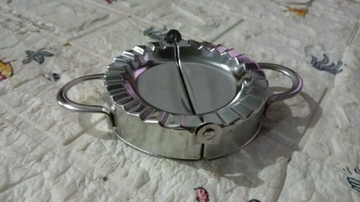 Stainless Steel Dumpling Maker: Easy & Reliable Dumplings Every Time (1 Pc) - Image 6