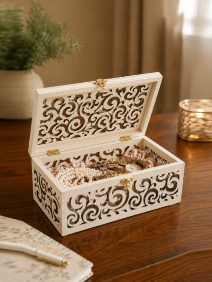 Elegant Wooden Jewelry Storage Box with Lid Lock, Decorative Organizer Gift Case Keepsake Holder