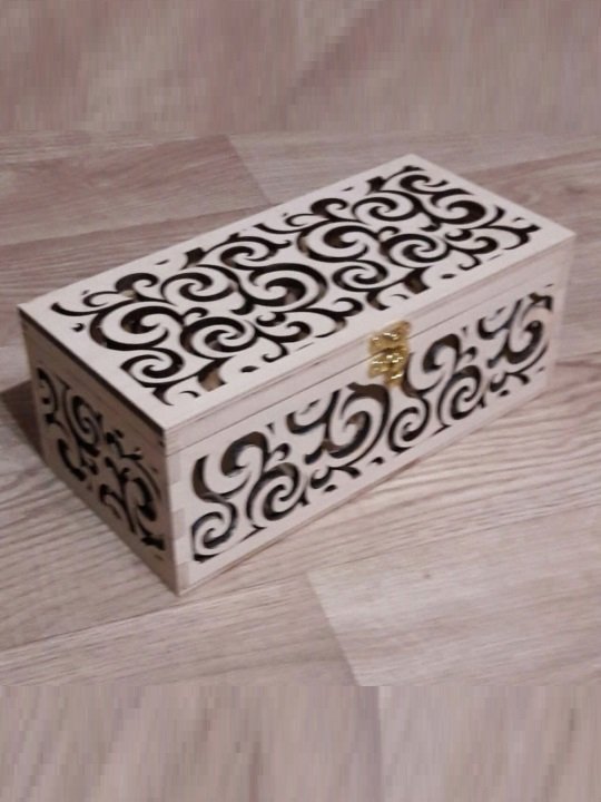 Elegant Wooden Jewelry Storage Box with Lid Lock, Decorative Organizer Gift Case Keepsake Holder - Image 5