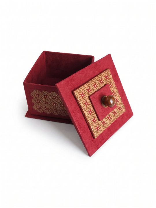 Luxury Red Velvet Jewelry Storage Box with Gold Brocade Accents and Wooden Knob Lid - Image 6