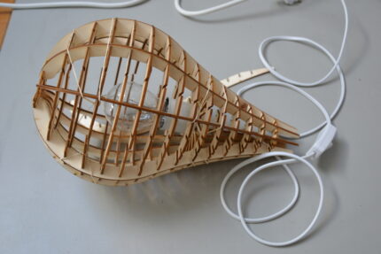 Parametric Teardrop Wooden Table Lamp | DIY Interlocking Lattice Bulb Light & Geometric Studio Decor Accent